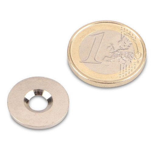 Disco in metallo Ø 18 mm con foro e svasatura nichel